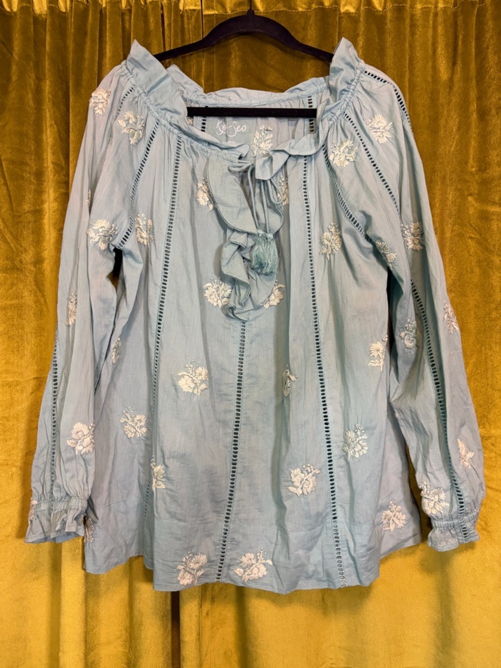 Kyla Seo Light Blue Floral Embroidered Cotton Tunic Blouse. Size M. Retail $138
